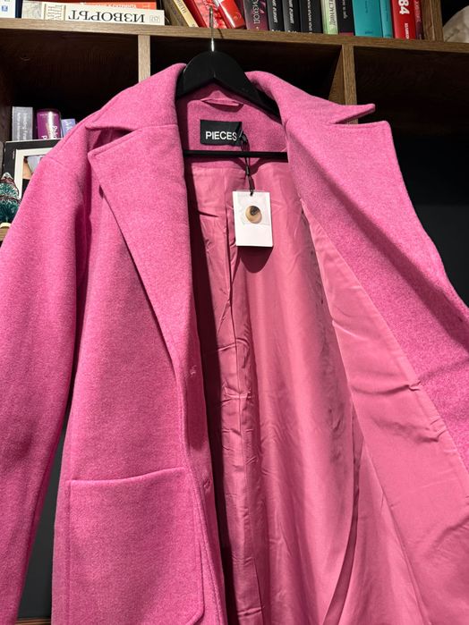 Ново палто с етикет