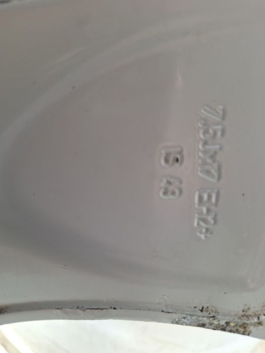 BMW-17цола-5/120-ЕТ-43:Ж-7,5-оригинални