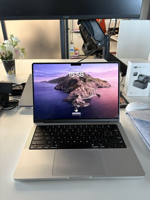Продается Macbook Pro 14