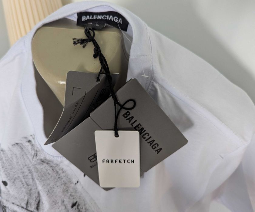 Tricou Balenciaga L
