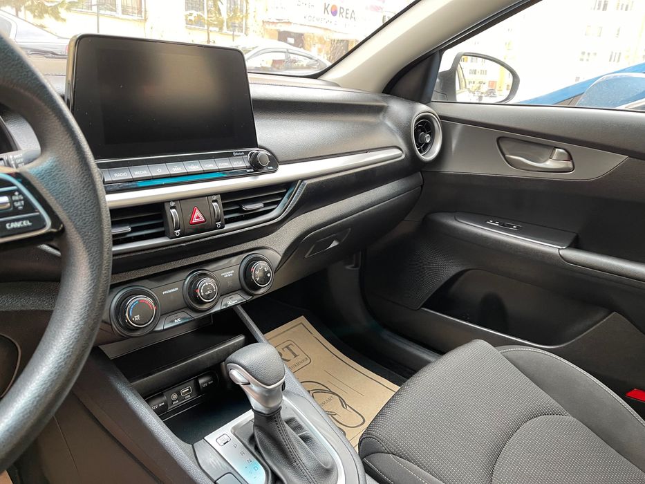 Продам автомобиль Kia Cerato