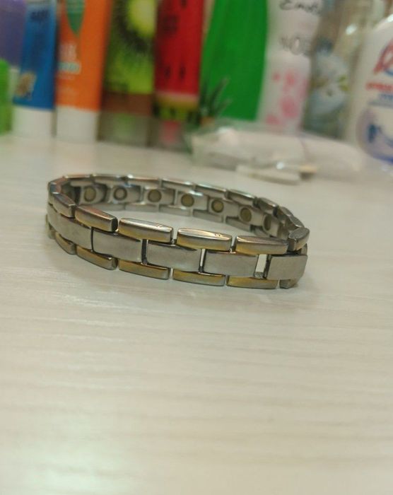 Магнитный браслет