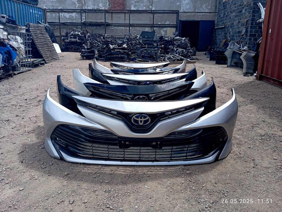 Бампер Toyota Camry 70