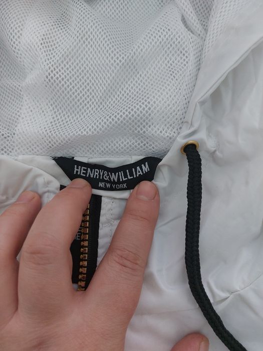 Ветровка  Превазная  из США стильный Ветровка