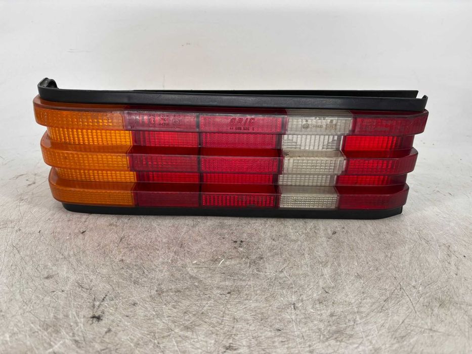 Stop stanga Mercedes w201 an 1990