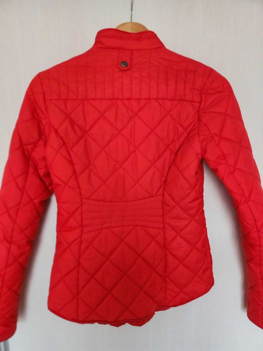 Geaca rosie Lee Cooper ca noua