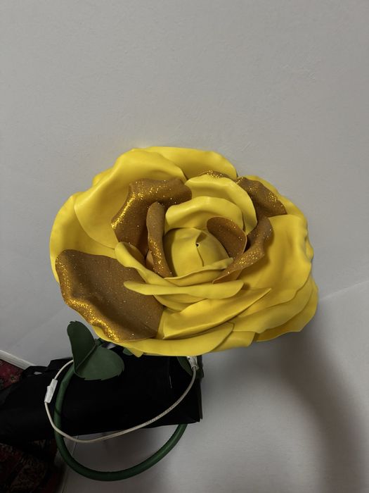 Продается светильник большая роза