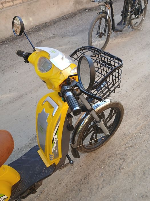 Электронный велосипед сотилади