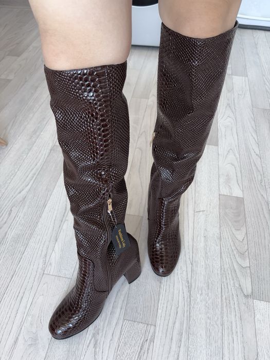 Продам весенние сапоги под кроко