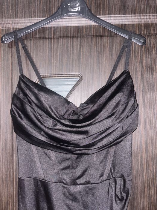 Rochie Neagra Eleganta