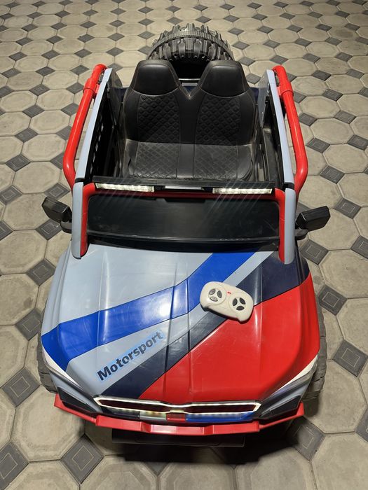 Детская  машинка