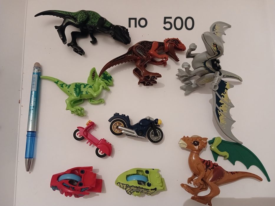 Продам фигурки лего