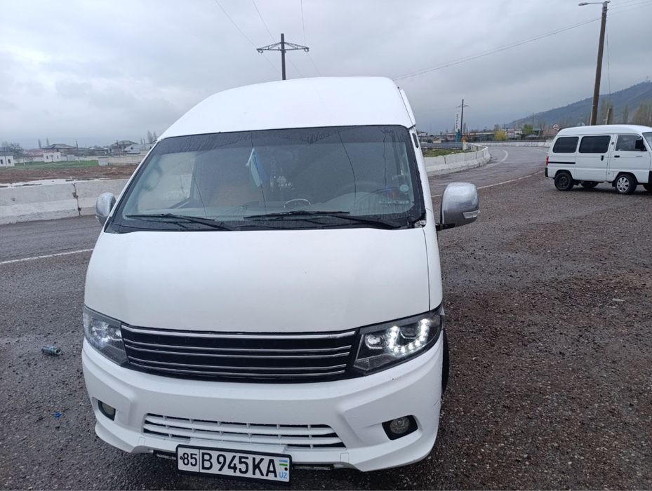 O‘zbekiston bo‘ylab mikroavtobus xizmati — sayyohlar va guruhlar uchun