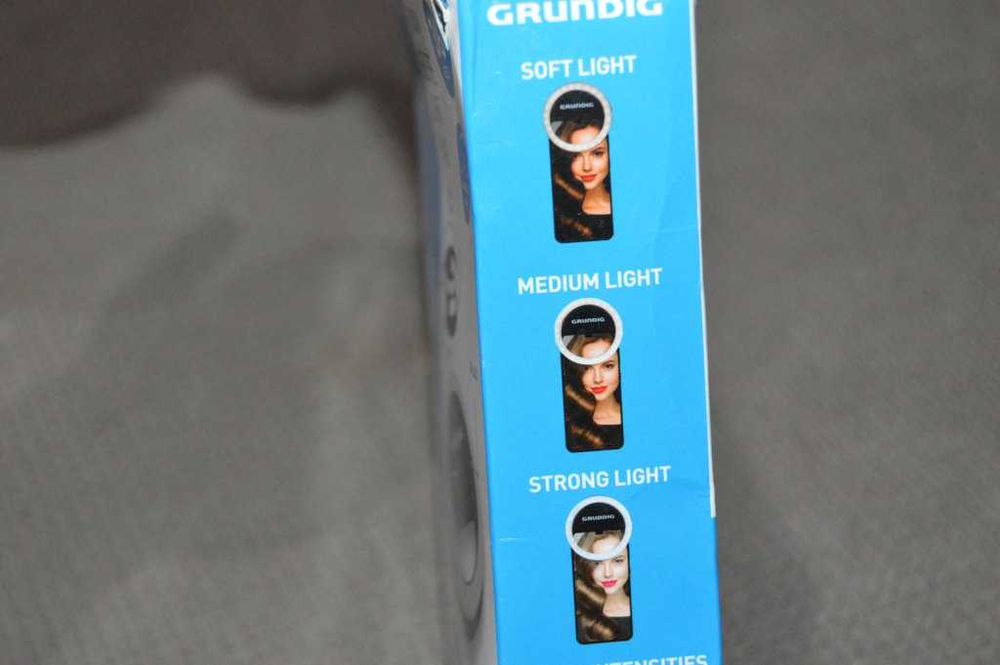 Lampă Circulară LED Selfie Grundig 8.5 cm cu Clips pentru Telefon – 36 LED-uri, 3 Trepte de Lumină