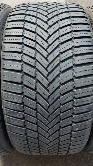Всесезонни гуми 235/35/19 Bridgestone 4 броя