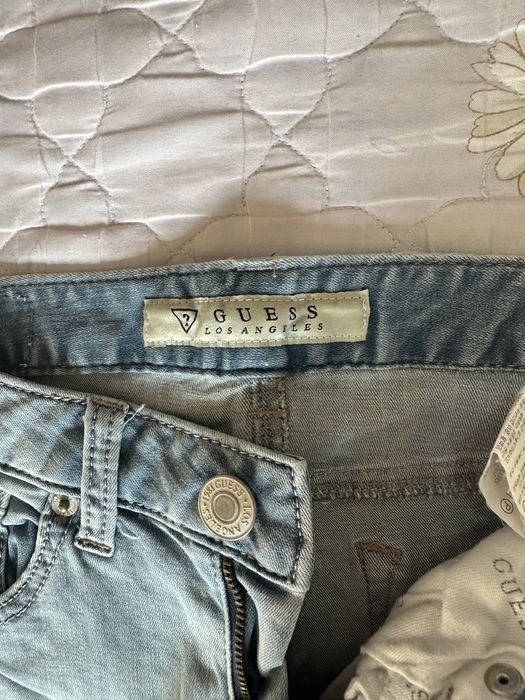 Женские джинсы Guess