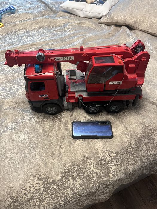 Продам игрушку кран
