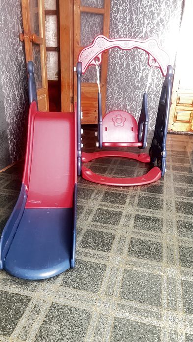 Продам детскую горку с качелей