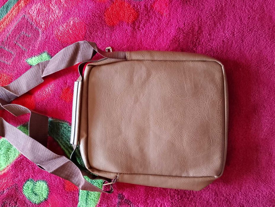 Продам Барсетку.