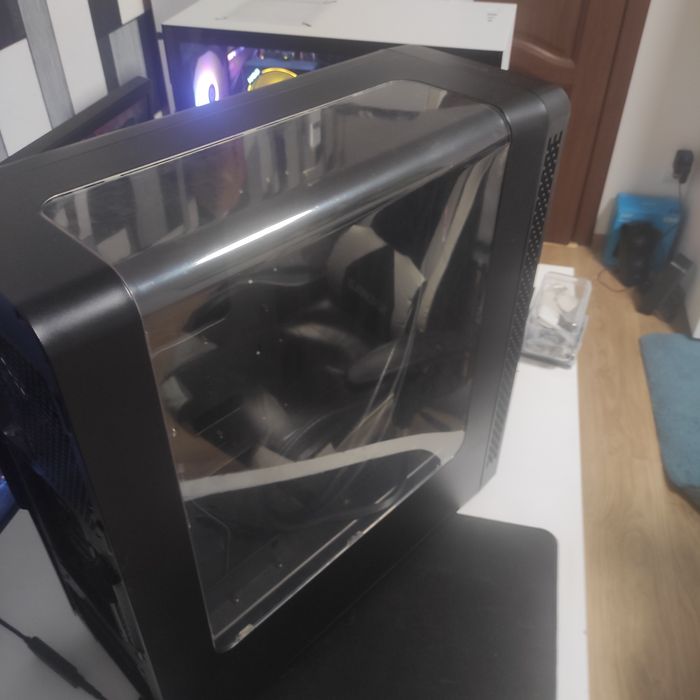 Carcasa Thermaltake View 27