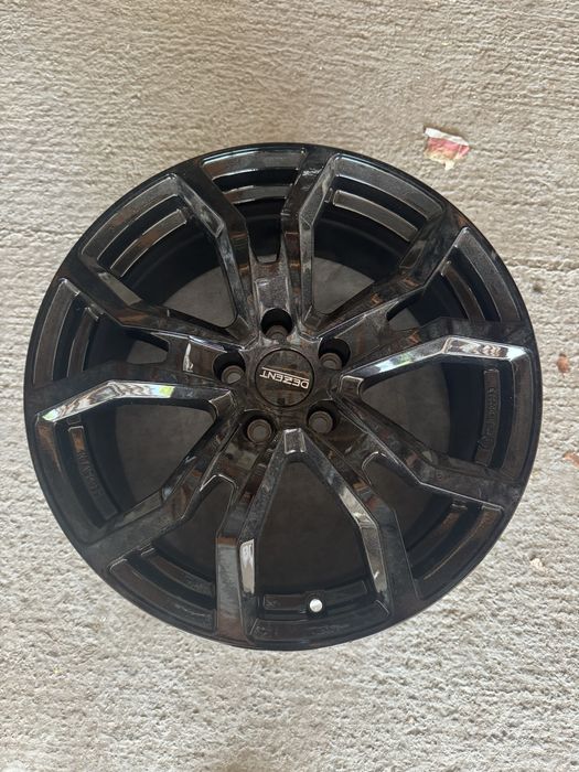 Jante auto gama VAG Dezent 8jx18 5x112 ET40 Noi