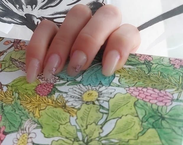 Unghii cu gel semi , pedichiura