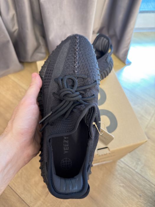 Vand Adidas Yeezy Boost 350 V2 Onyx  - 100% LEGIT/ ORIGINALI - Marimea 41 1/3