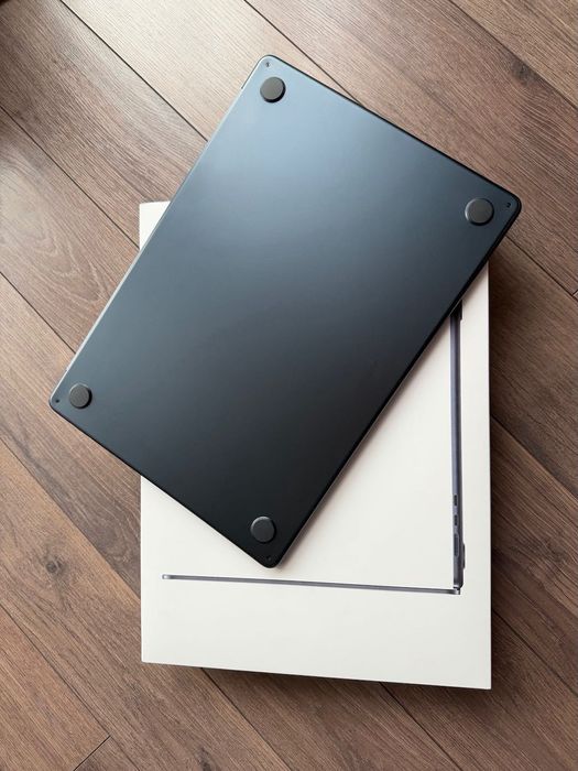MacBook Air 15’, Midnight Blue, М4, 16GB, 256GB с гаранция.