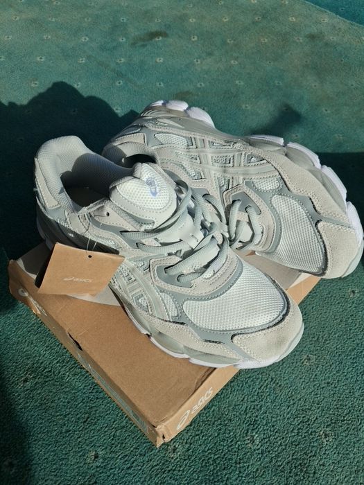 ASICS alb-gel...