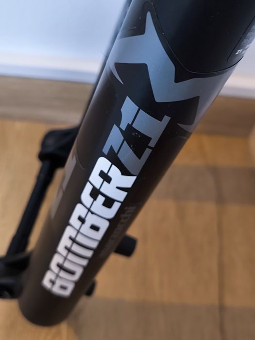 MARZOCCHI BOMBER Z1 29" – 150 mm – NOUĂ, DEMONTATĂ DE PE BICICLETĂ NOUĂ