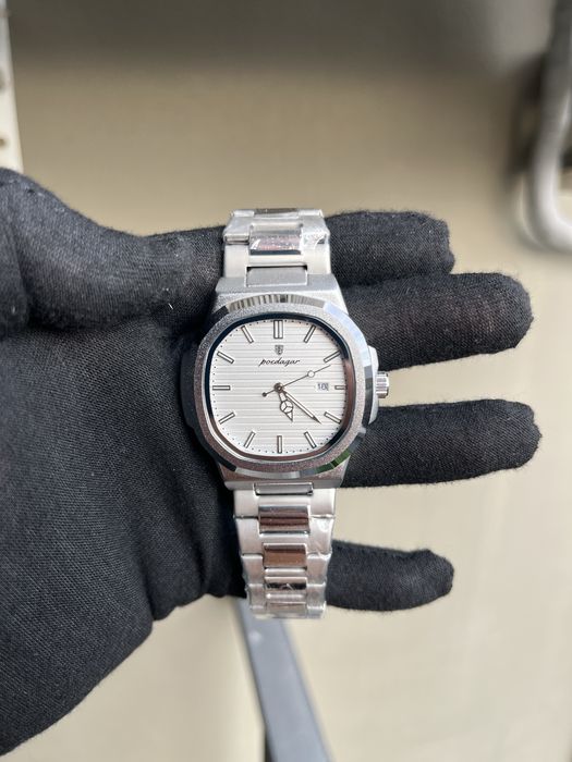 Часовник poedegar НАМАЛЕН!