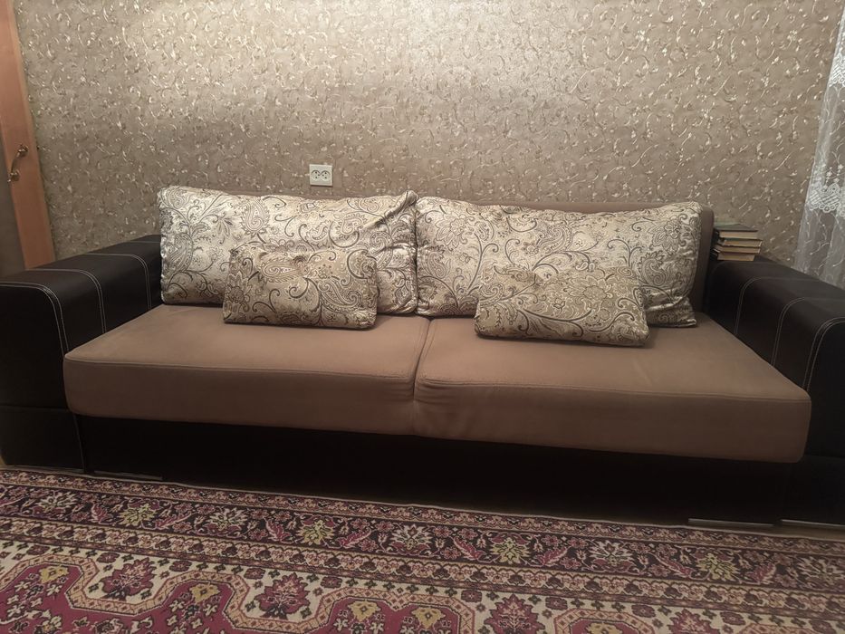 Мягкая мебель, диван