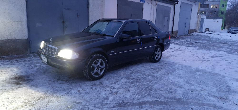 Mercedes w202. 2.2 МКПП