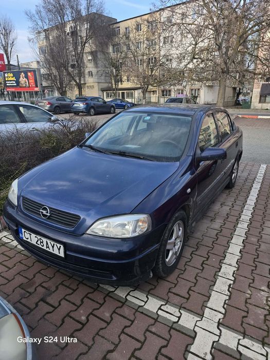 Vand opes astra g 1.6 benzina ,an fabricație 1999