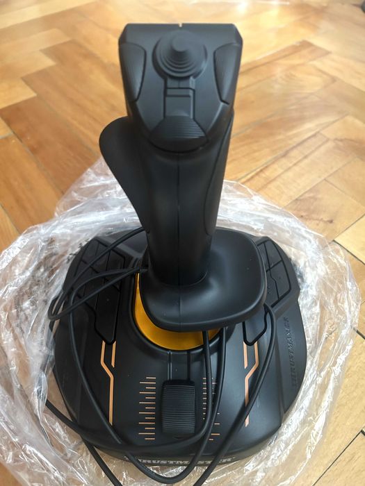 Joystick Thrustmaster T16000M