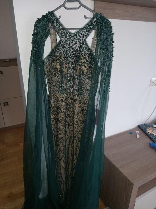 Vand rochita eleganta