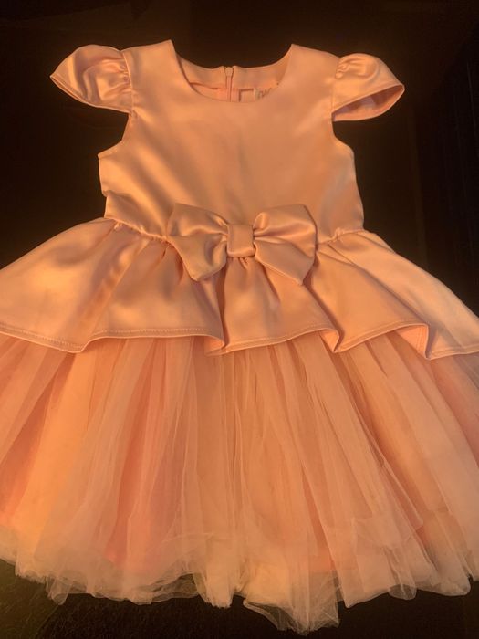 Прекрасна рокля 116 ръст