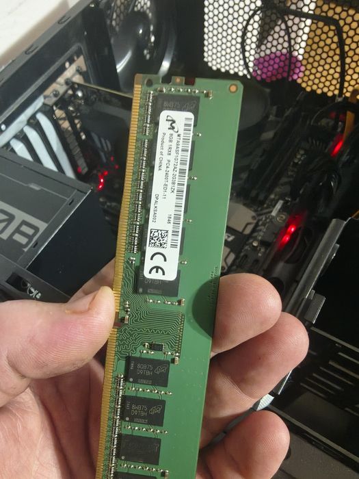 1x 8 GB RAM ddr4 2400 mhz