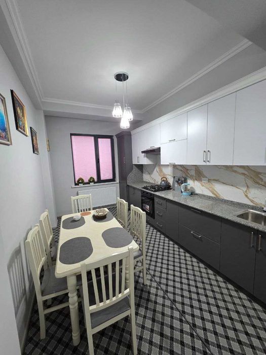 №4608 Продается квартира с ремонтом корасув