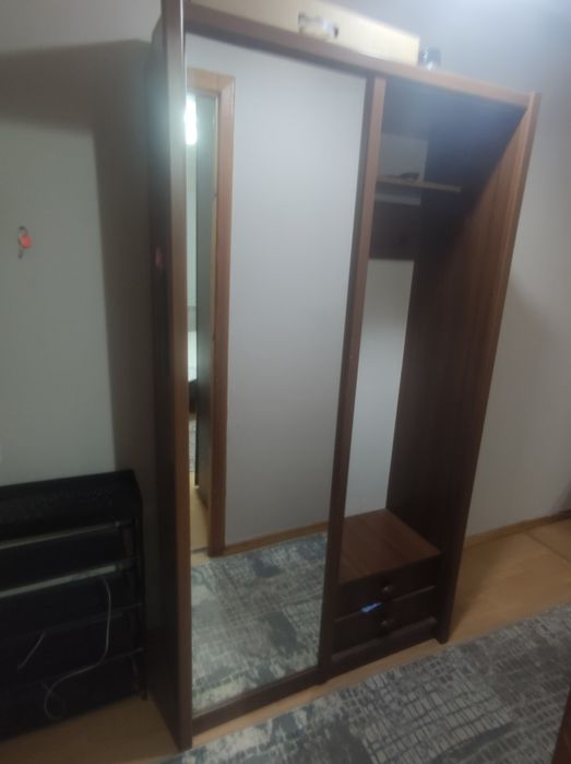 Шкаф в хорошем состоянии