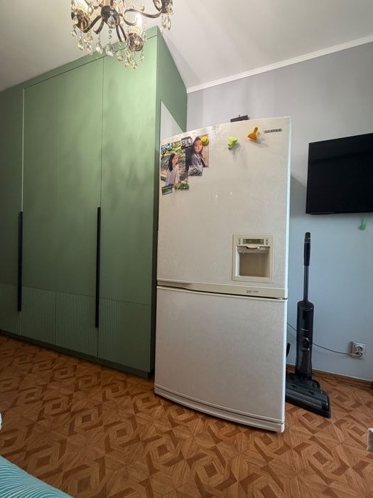 Холодильник Samsung
