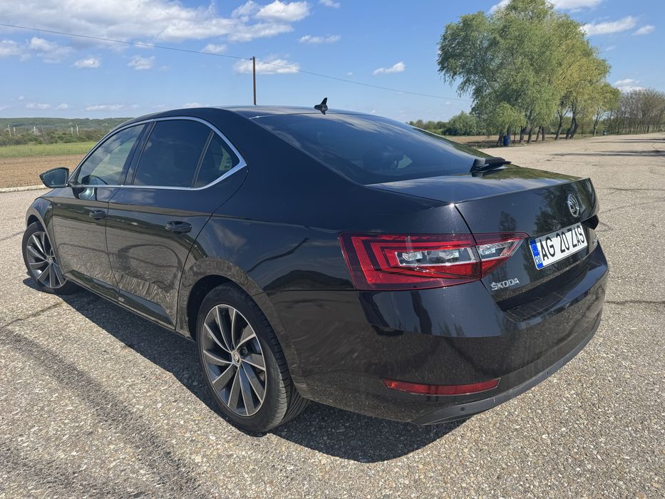 SKODA Superb 2018 — imagine 5