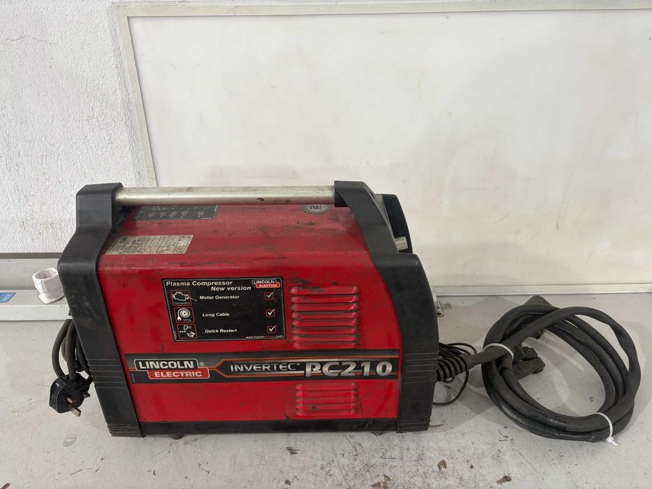 Машина за плазмено рязане  - Lincoln Invertec PC210