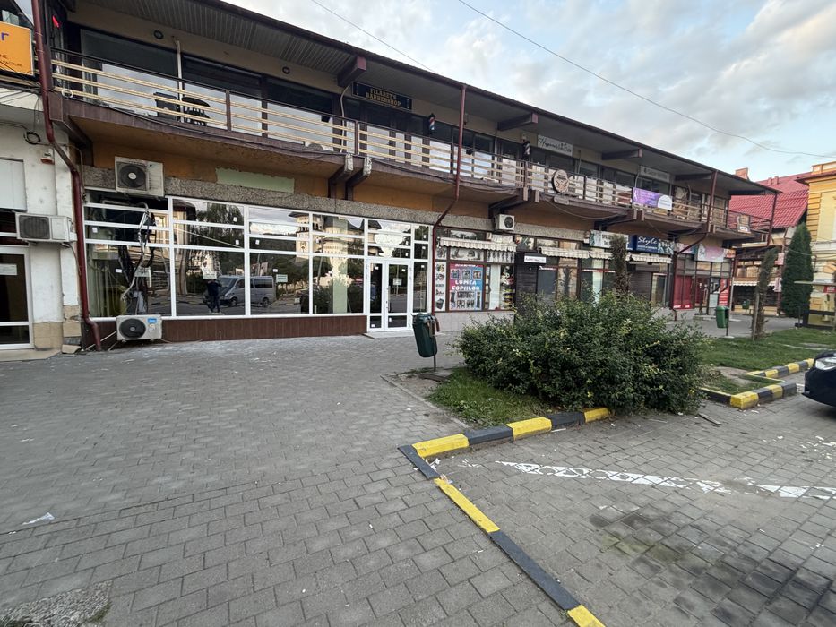 OCAZIE: Spatiu comercial P-ta Republicii, 140 mp