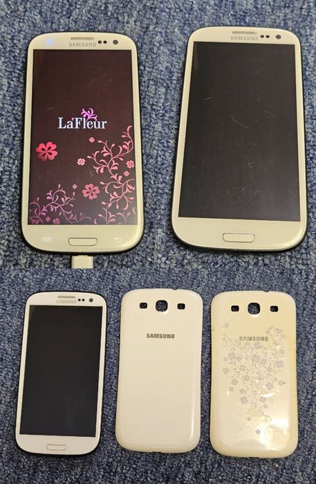 Samsung Galaxy S4 Active, S3 Rosu, S4 Demo, S7 Active, S3 Neo telefoane de colectie