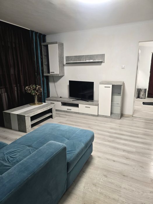 Închiriez apartament 2 camere Rogerius