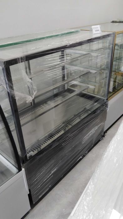 Витринный холодильник