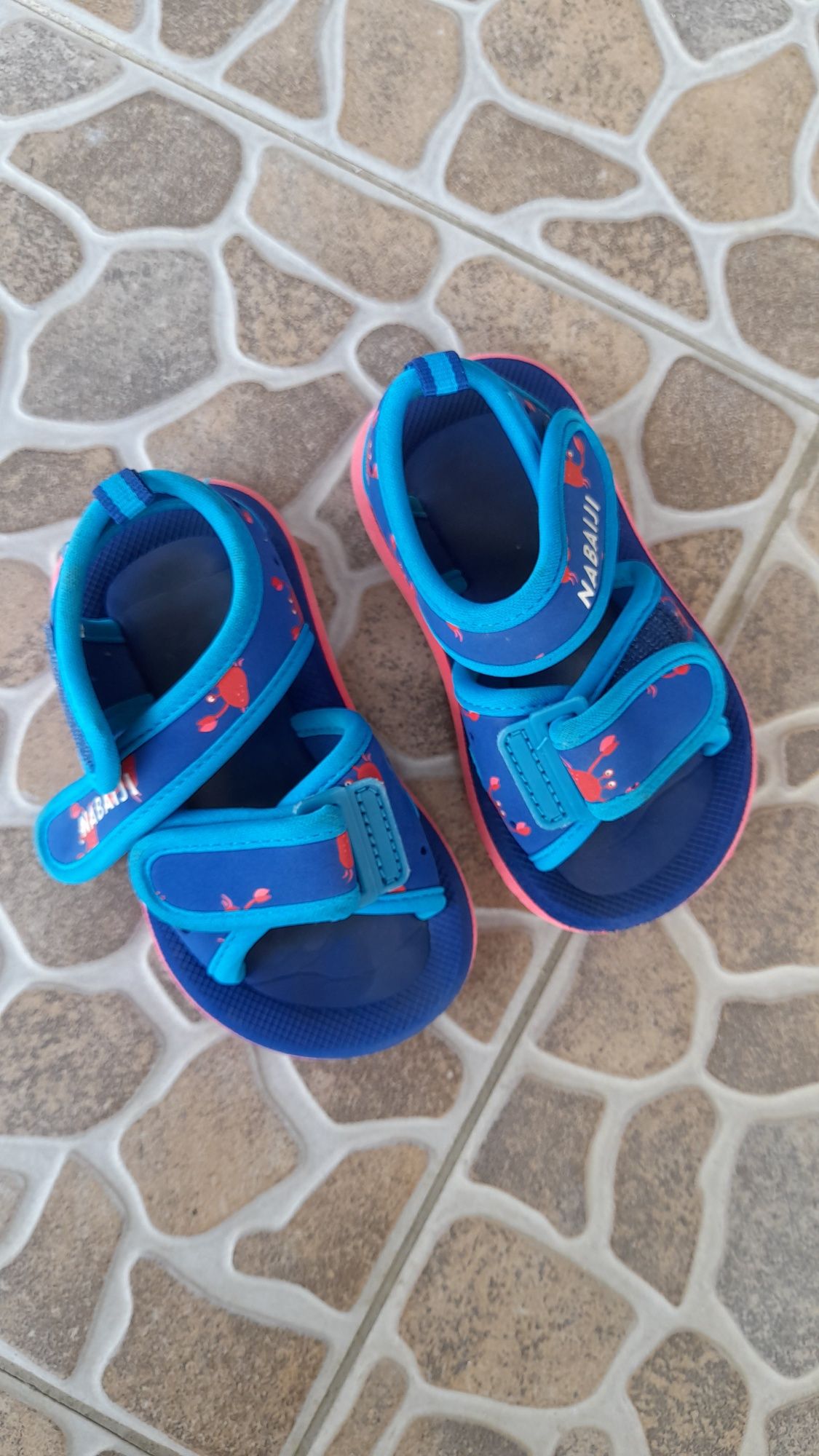 Decathlon discount sandales bebe