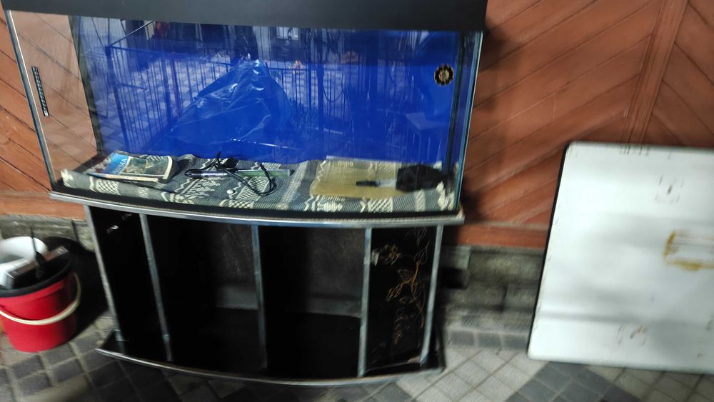 Продается аквариум 119x58x35