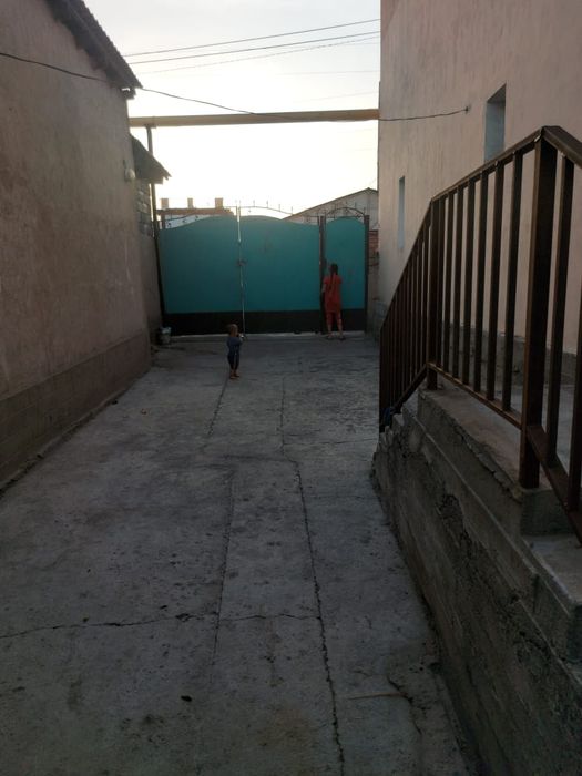 Продаётся дом возле базара